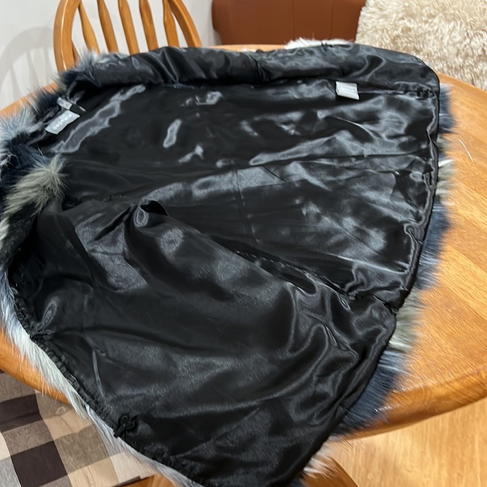 Bagatelle Faux Fur Outerwear Vest - Picture 6 of 8